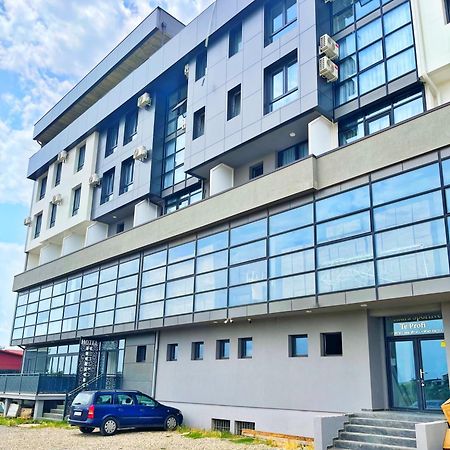 Infinity Plaza Hotel Gjakova Zewnętrze zdjęcie