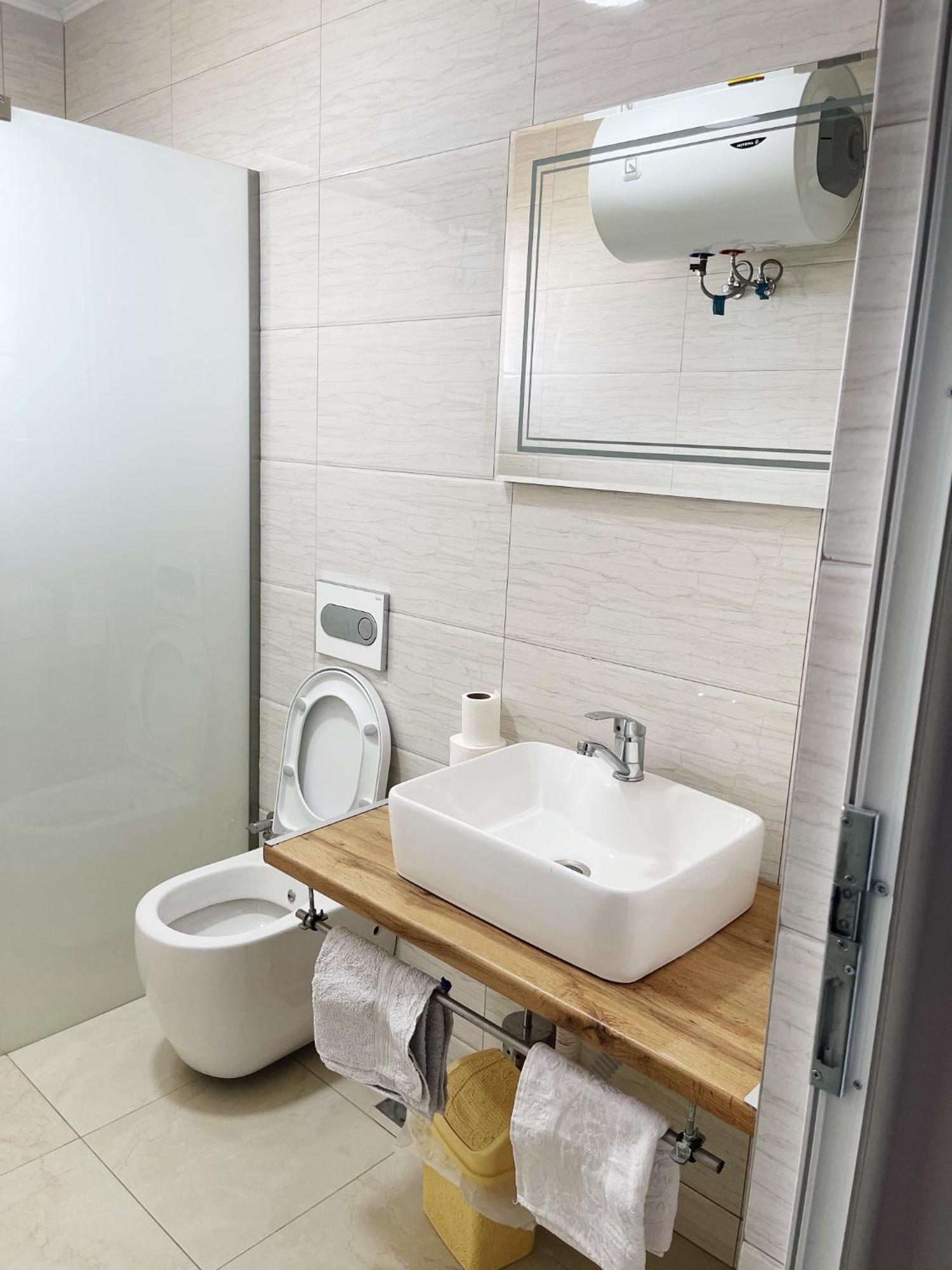 Infinity Plaza Hotel Gjakova Zewnętrze zdjęcie