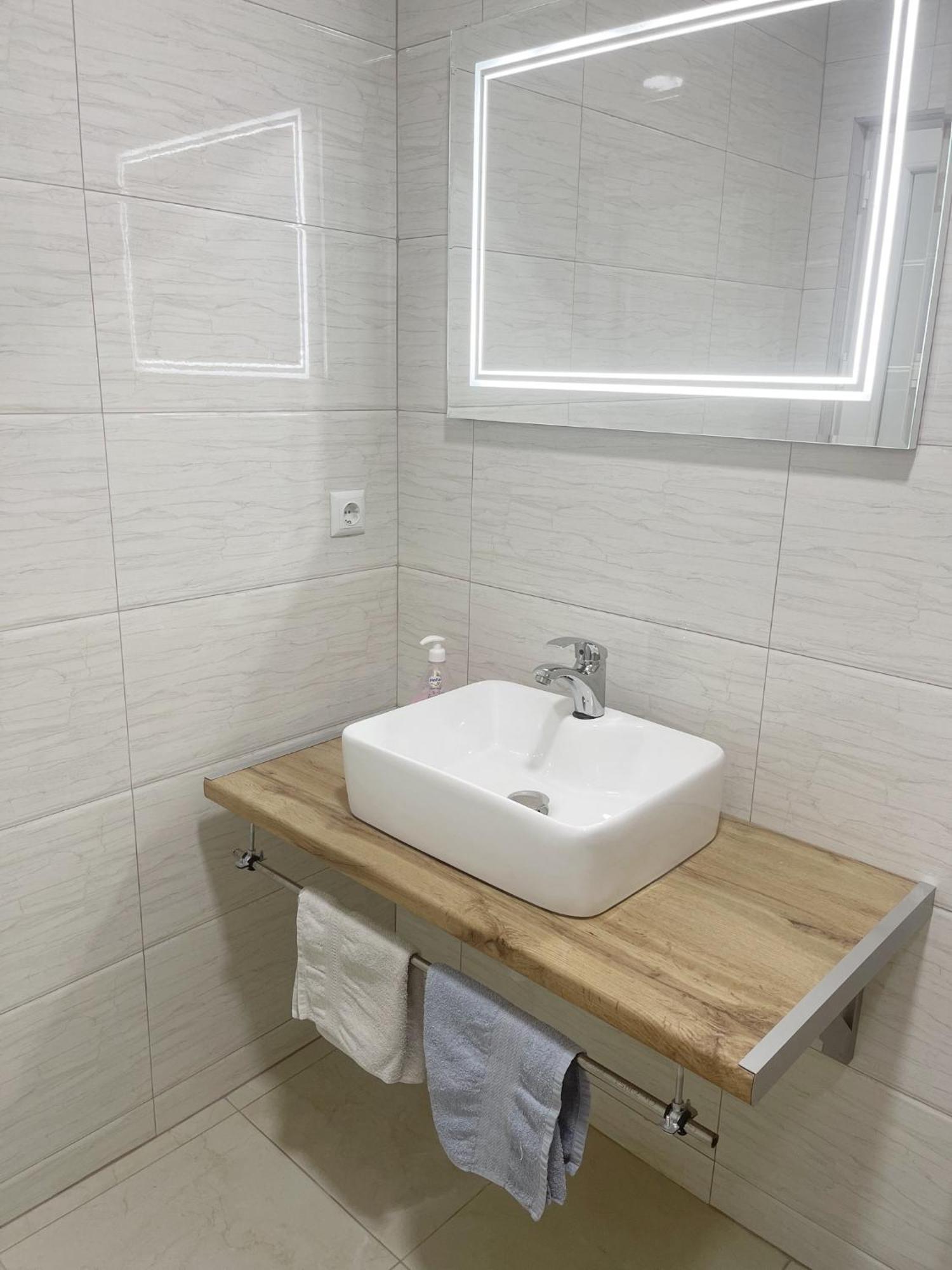 Infinity Plaza Hotel Gjakova Zewnętrze zdjęcie