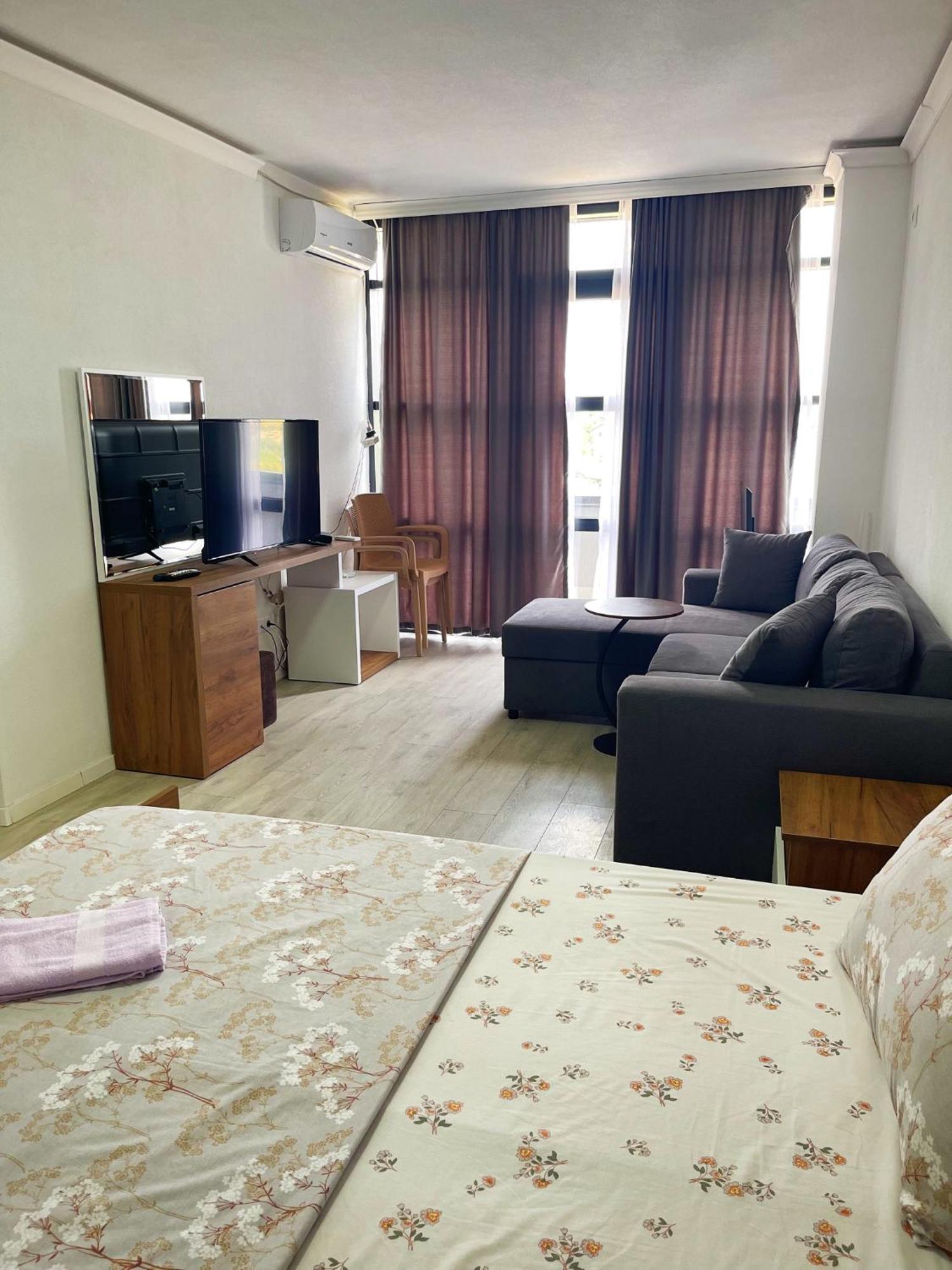 Infinity Plaza Hotel Gjakova Zewnętrze zdjęcie