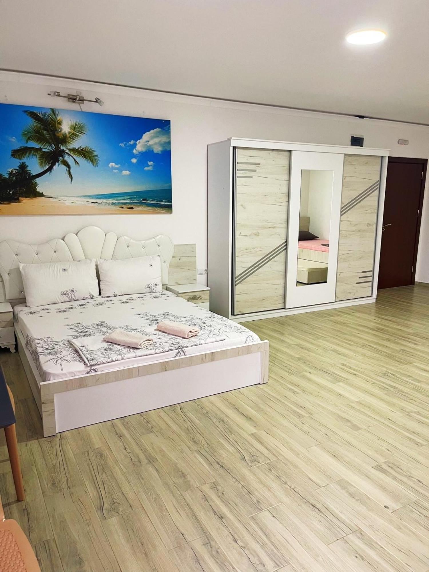 Infinity Plaza Hotel Gjakova Zewnętrze zdjęcie